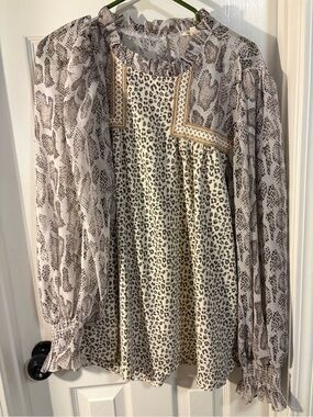 Neutral Animal-Print Long Sleeve Peasant Dress shirt